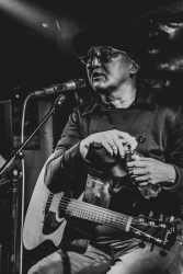 Ермен Анти, Темиртау, на сцене «Underground Temirtau». 18 февраля 2025 (фото: Ле