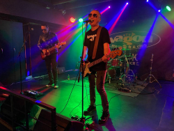 Адаптация, Прага, клуб «Vagon». 12 ноября 2025