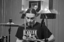 Адаптация, Актобе, паб «Harats». 25-летию альбома «Джут». 3 апреля 2026 (фото: О